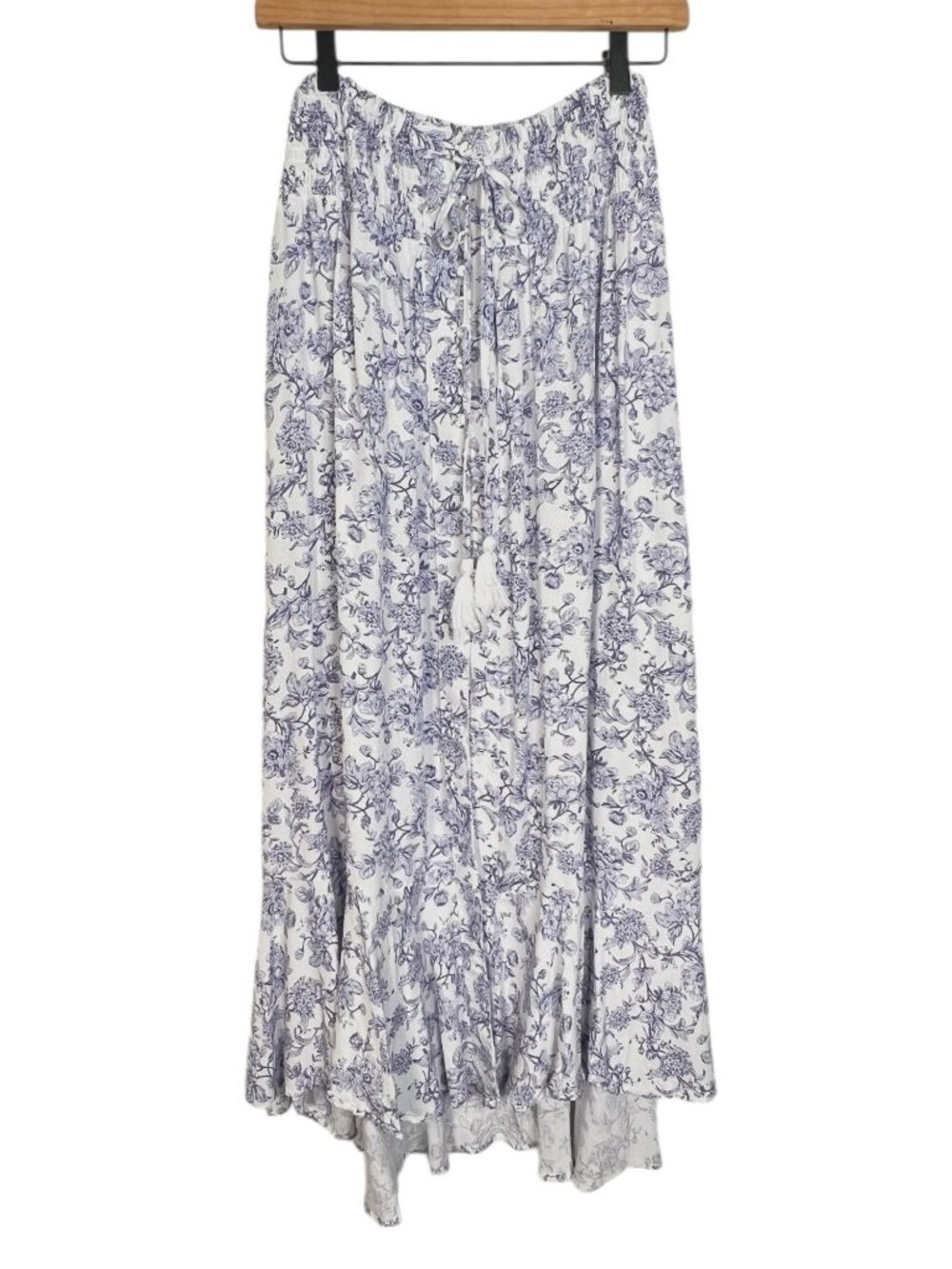 Cynthia Rowley Floral Maxi Skirt Smocked Button Front White Blue Hydrangea Flora